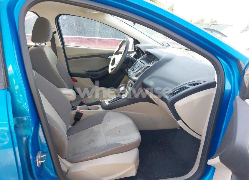 Photo 5 of 2014 Ford Focus SE (VIN 1FADP3K21EL229294)