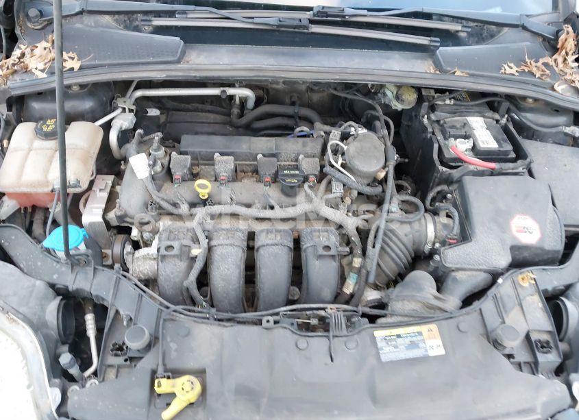 Photo 10 of 2014 Ford Focus SE (VIN 1FADP3K21EL252879)