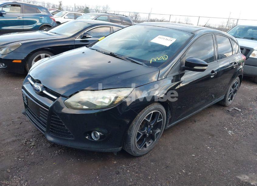 Photo 2 of 2014 Ford Focus SE (VIN 1FADP3K21EL252879)
