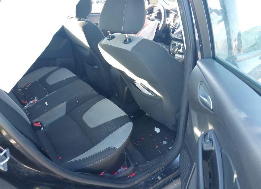 Photo 8 of 2014 Ford Focus SE (VIN 1FADP3K21EL254244)