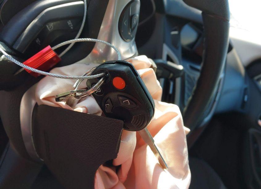 Photo 11 of 2014 Ford Focus SE (VIN 1FADP3K21EL260691)