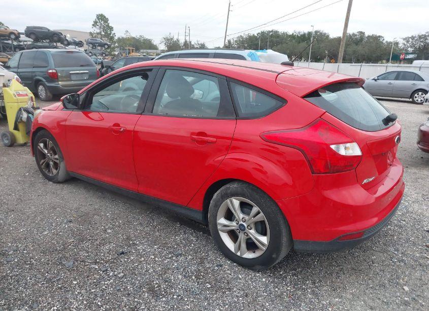 Photo 3 of 2014 Ford Focus SE (VIN 1FADP3K21EL273070)