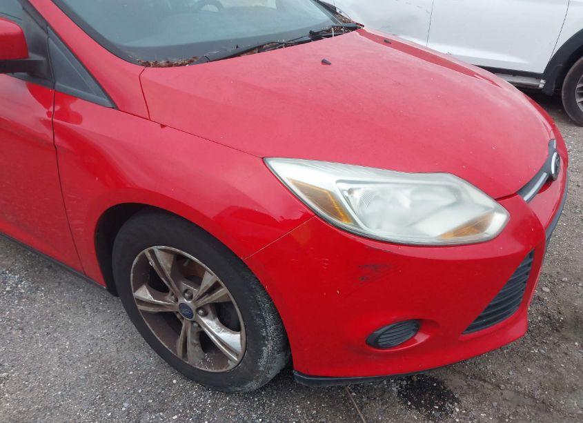Photo 6 of 2014 Ford Focus SE (VIN 1FADP3K21EL273070)