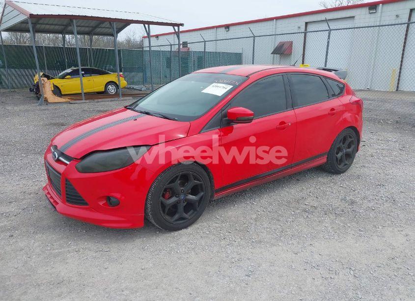 Photo 2 of 2014 Ford Focus SE (VIN 1FADP3K21EL275515)