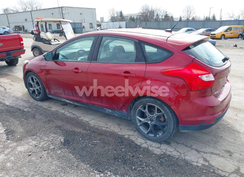Photo 3 of 2014 Ford Focus SE (VIN 1FADP3K21EL280228)