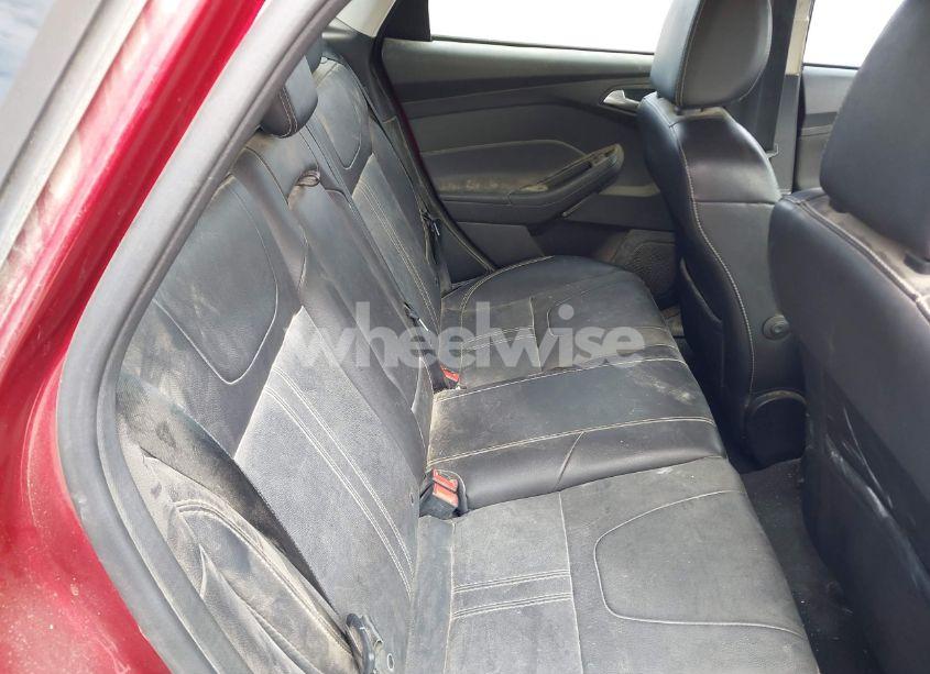 Photo 8 of 2014 Ford Focus SE (VIN 1FADP3K21EL280228)