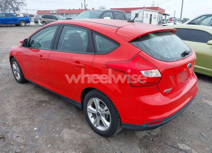 Photo 3 of 2014 Ford Focus SE (VIN 1FADP3K21EL283212)