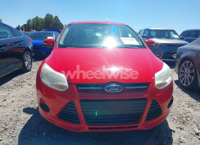 Photo 12 of 2014 Ford Focus SE (VIN 1FADP3K21EL283730)