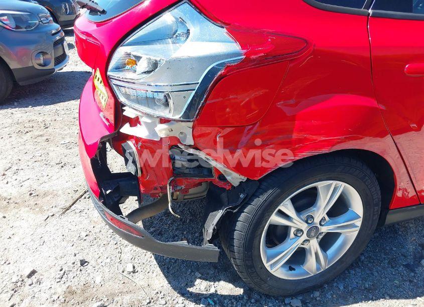 Photo 6 of 2014 Ford Focus SE (VIN 1FADP3K21EL283730)