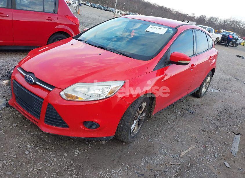 Photo 2 of 2014 Ford Focus SE (VIN 1FADP3K21EL313096)