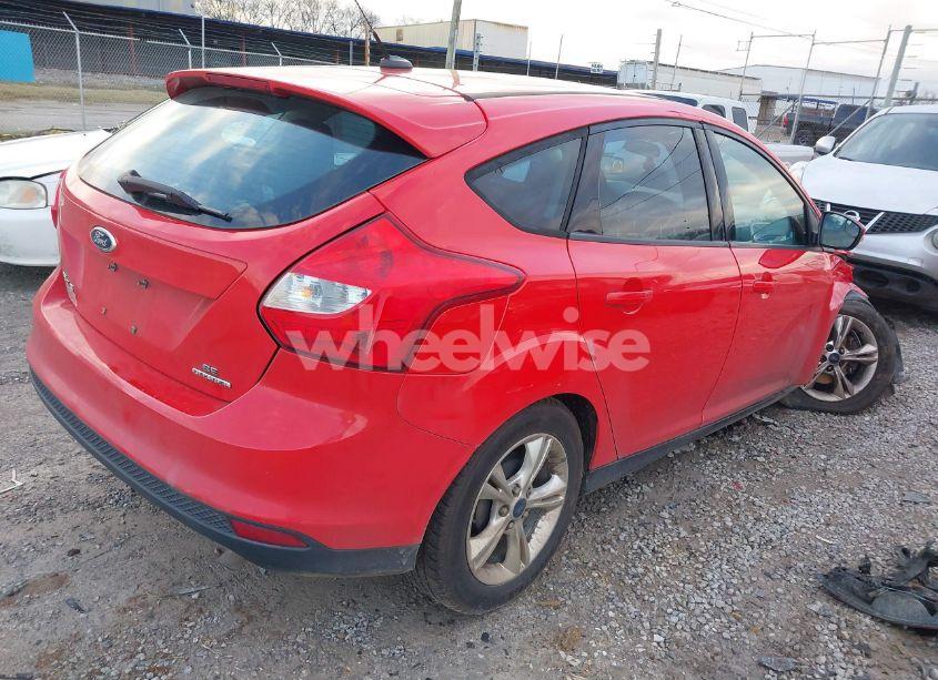 Photo 4 of 2014 Ford Focus SE (VIN 1FADP3K21EL313096)