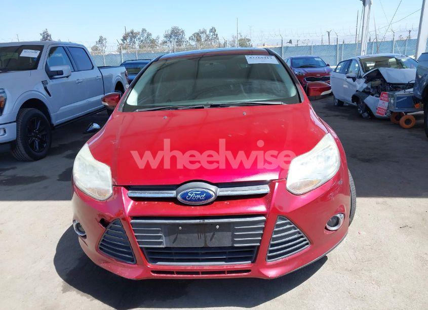 Photo 12 of 2014 Ford Focus SE (VIN 1FADP3K21EL326401)