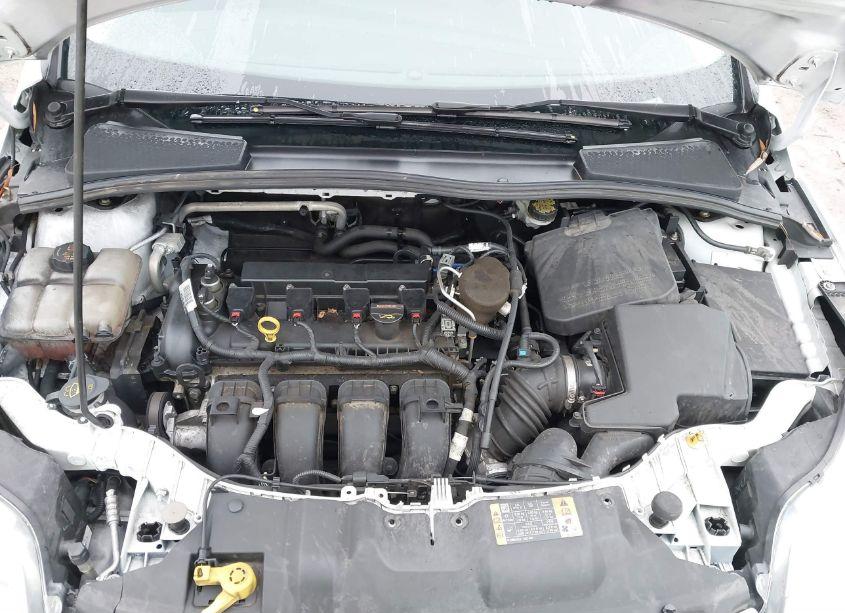 Photo 10 of 2014 Ford Focus SE (VIN 1FADP3K21EL368566)