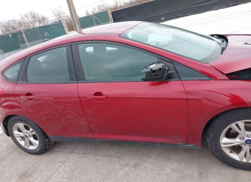 Photo 13 of 2014 Ford Focus SE (VIN 1FADP3K21EL379759)