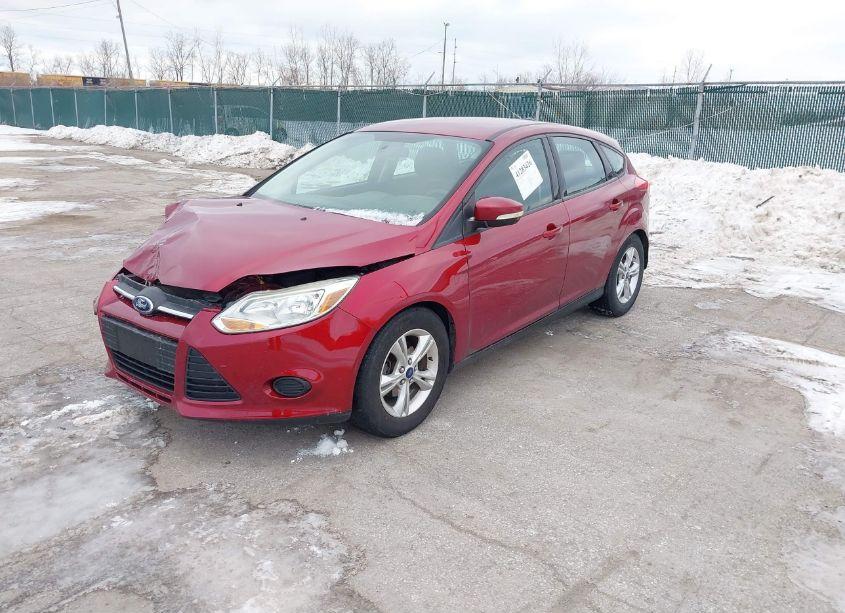 Photo 2 of 2014 Ford Focus SE (VIN 1FADP3K21EL379759)