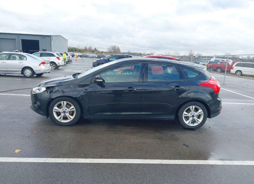 Photo 6 of 2014 Ford Focus SE (VIN 1FADP3K21EL404692)