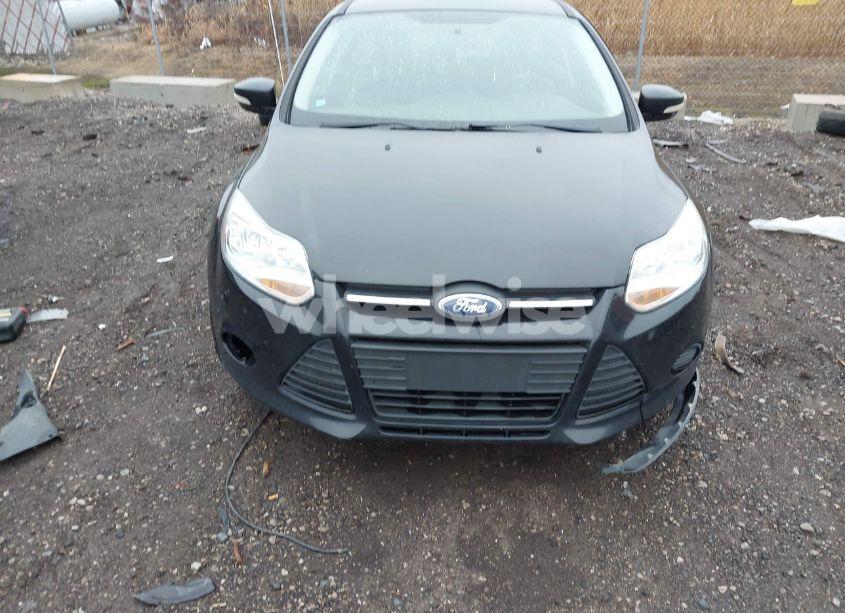Photo 12 of 2014 Ford Focus SE (VIN 1FADP3K21EL429348)