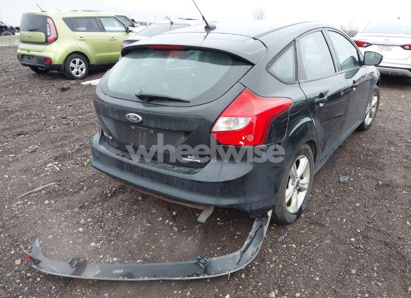 Photo 4 of 2014 Ford Focus SE (VIN 1FADP3K21EL429348)