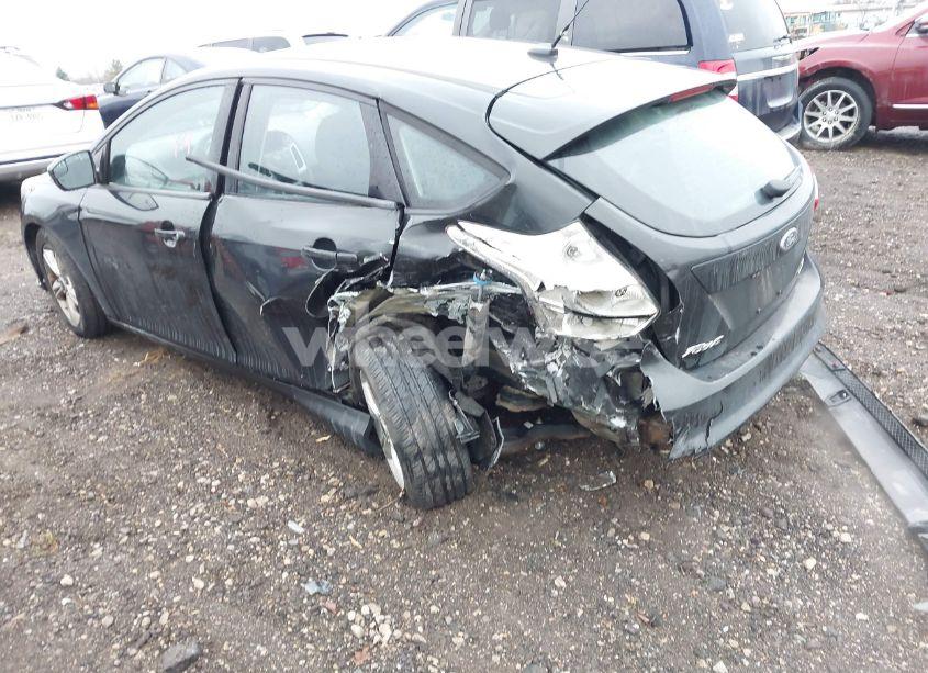 Photo 6 of 2014 Ford Focus SE (VIN 1FADP3K21EL429348)