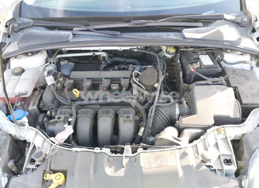 Photo 10 of 2014 Ford Focus SE (VIN 1FADP3K21EL455917)