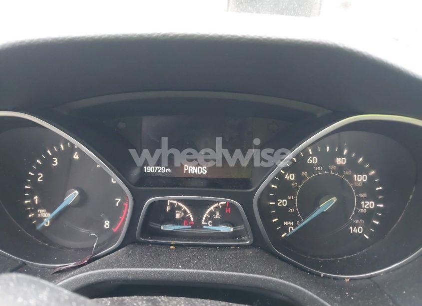 Photo 7 of 2015 Ford Focus SE (VIN 1FADP3K21FL213775)