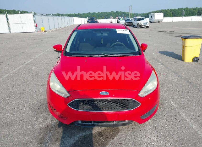 Photo 12 of 2015 Ford Focus SE (VIN 1FADP3K21FL224520)