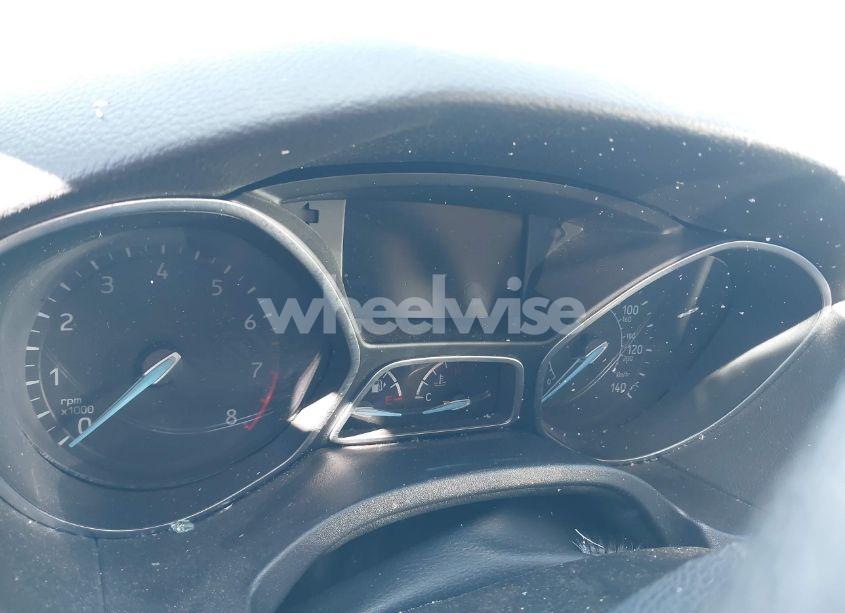Photo 15 of 2015 Ford Focus SE (VIN 1FADP3K21FL235534)