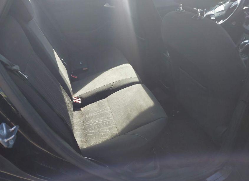 Photo 8 of 2015 Ford Focus SE (VIN 1FADP3K21FL292817)