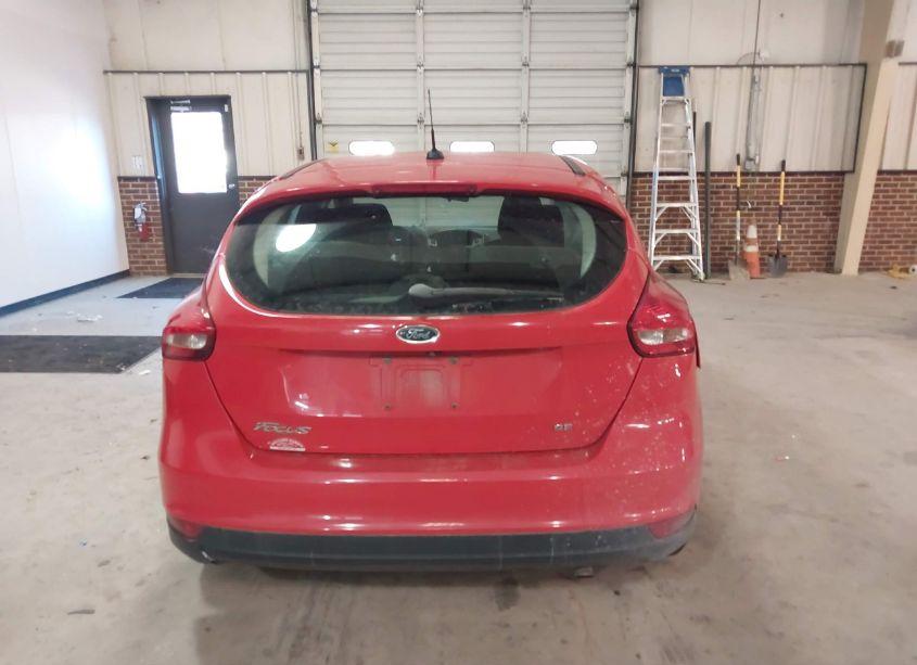 Photo 16 of 2015 Ford Focus SE (VIN 1FADP3K21FL296382)