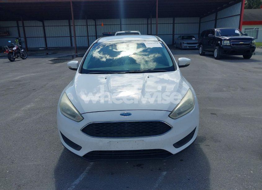Photo 6 of 2015 Ford Focus SE (VIN 1FADP3K21FL328618)