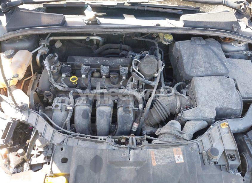 Photo 10 of 2015 Ford Focus SE (VIN 1FADP3K21FL353115)