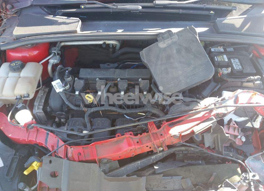 Photo 10 of 2016 Ford Focus SE (VIN 1FADP3K21GL290972)