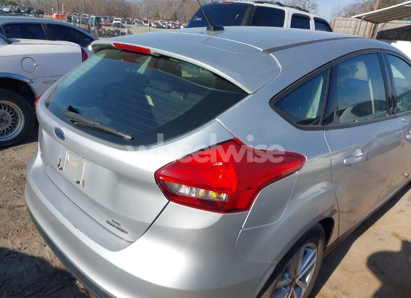 Photo 4 of 2016 Ford Focus SE (VIN 1FADP3K21GL338941)