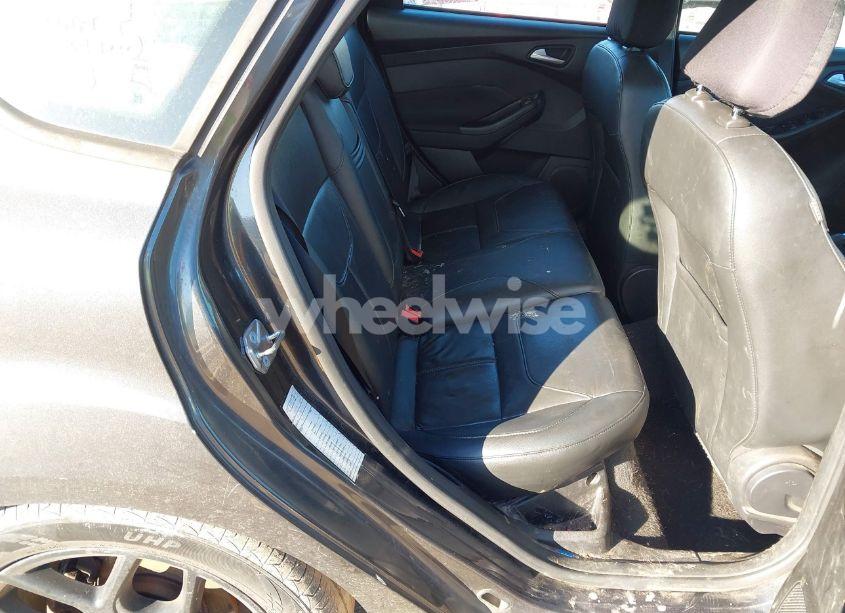 Photo 8 of 2016 Ford Focus SE (VIN 1FADP3K21GL340348)