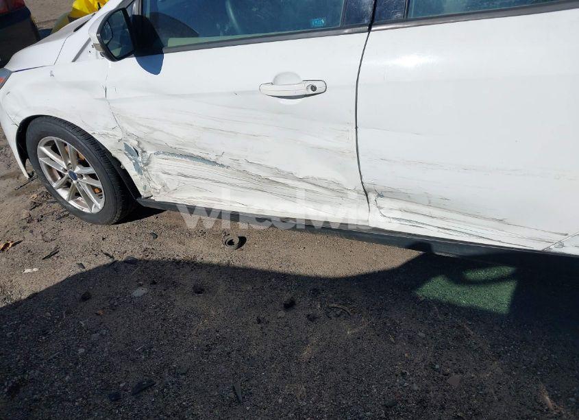 Photo 5 of 2016 Ford Focus SE (VIN 1FADP3K21GL393180)