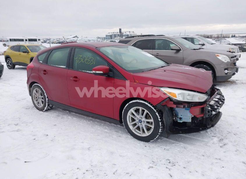 2017 Ford Focus SE (VIN 1FADP3K21HL230367) main photo