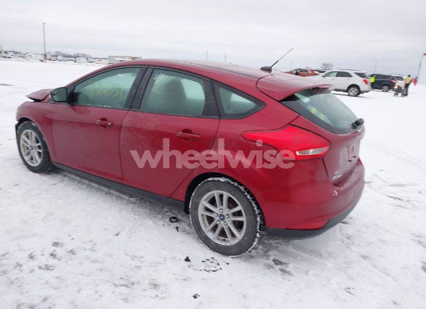 Photo 3 of 2017 Ford Focus SE (VIN 1FADP3K21HL230367)