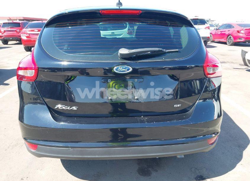 Photo 16 of 2017 Ford Focus SE (VIN 1FADP3K21HL245709)