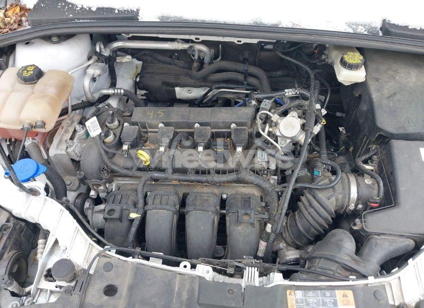 Photo 10 of 2017 Ford Focus SE (VIN 1FADP3K21HL259450)