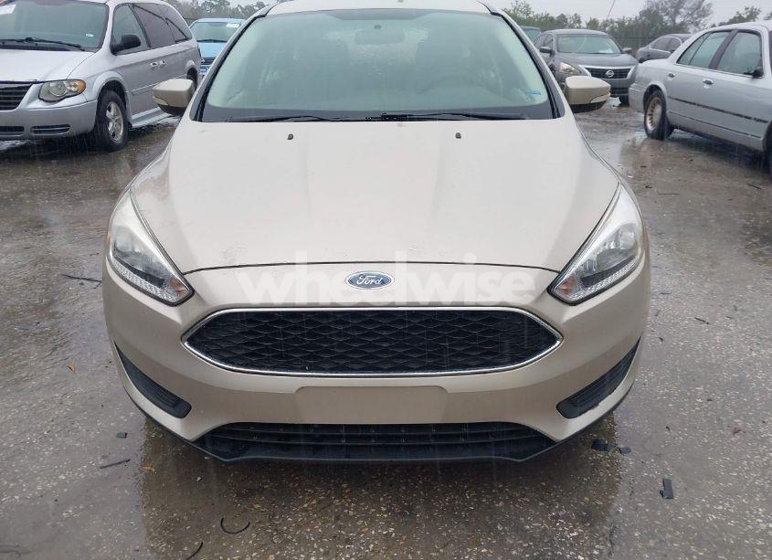 Photo 6 of 2017 Ford Focus SE (VIN 1FADP3K21HL262395)