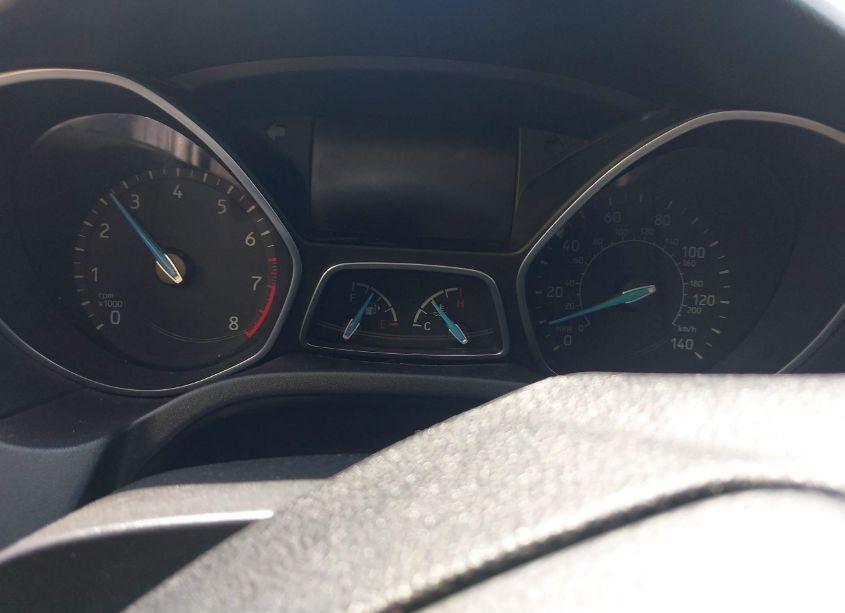 Photo 15 of 2017 Ford Focus SE (VIN 1FADP3K21HL271209)