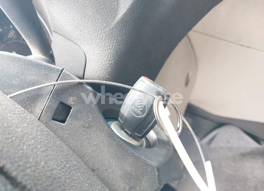 Photo 11 of 2018 Ford Focus SE (VIN 1FADP3K21JL279932)