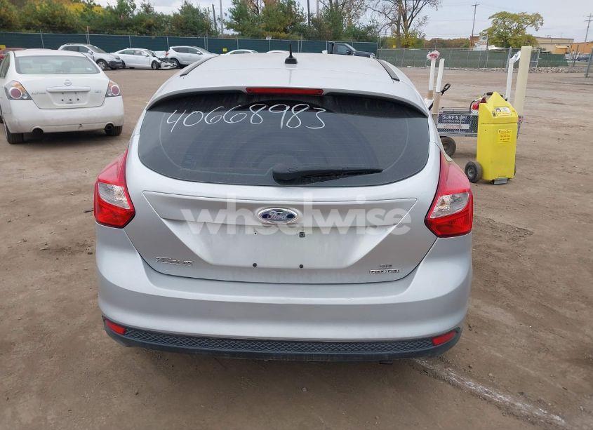 Photo 16 of 2013 Ford Focus SE (VIN 1FADP3K22DL125296)