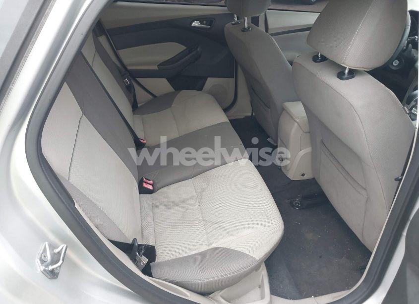 Photo 8 of 2013 Ford Focus SE (VIN 1FADP3K22DL125296)