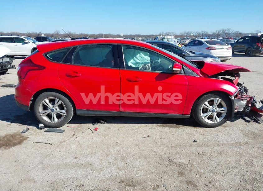 Photo 13 of 2013 Ford Focus SE (VIN 1FADP3K22DL133298)