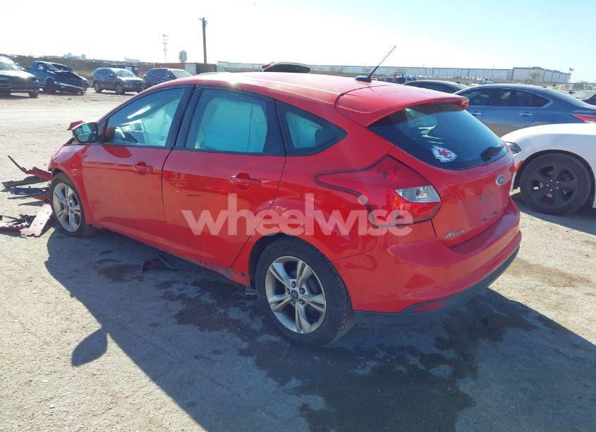 Photo 3 of 2013 Ford Focus SE (VIN 1FADP3K22DL133298)