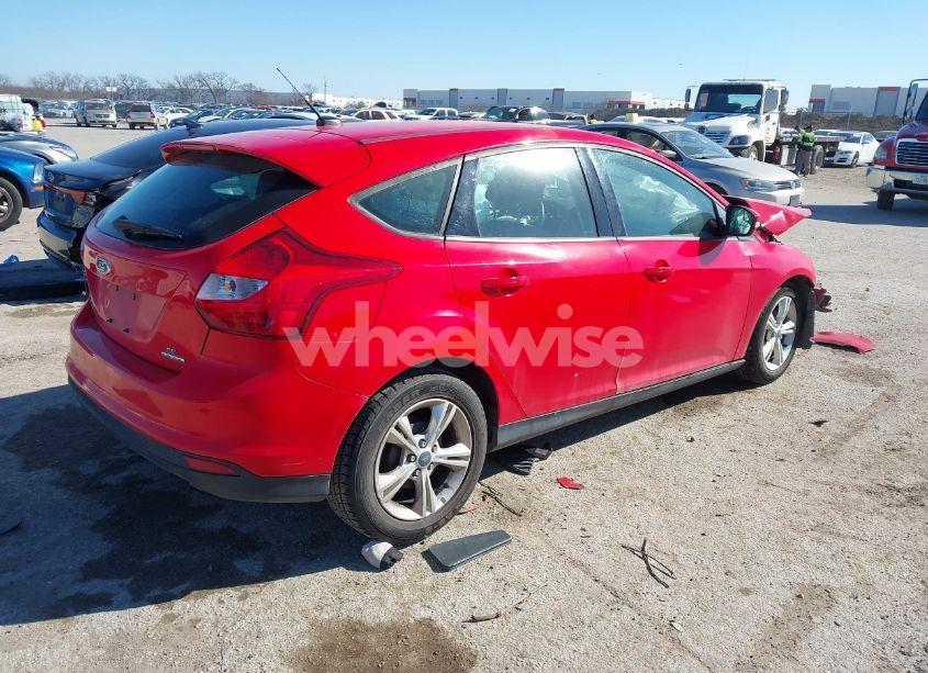 Photo 4 of 2013 Ford Focus SE (VIN 1FADP3K22DL133298)