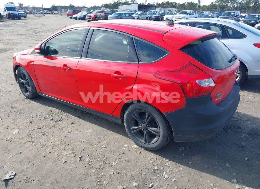 Photo 3 of 2013 Ford Focus SE (VIN 1FADP3K22DL155348)