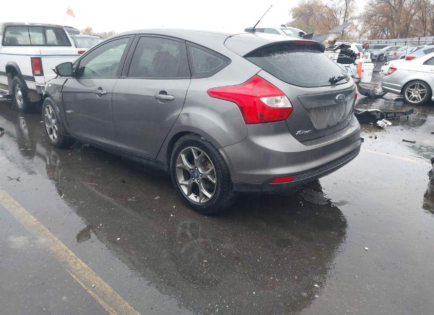 Photo 3 of 2013 Ford Focus SE (VIN 1FADP3K22DL204550)