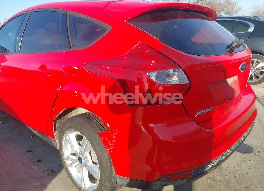 Photo 18 of 2013 Ford Focus SE (VIN 1FADP3K22DL237774)